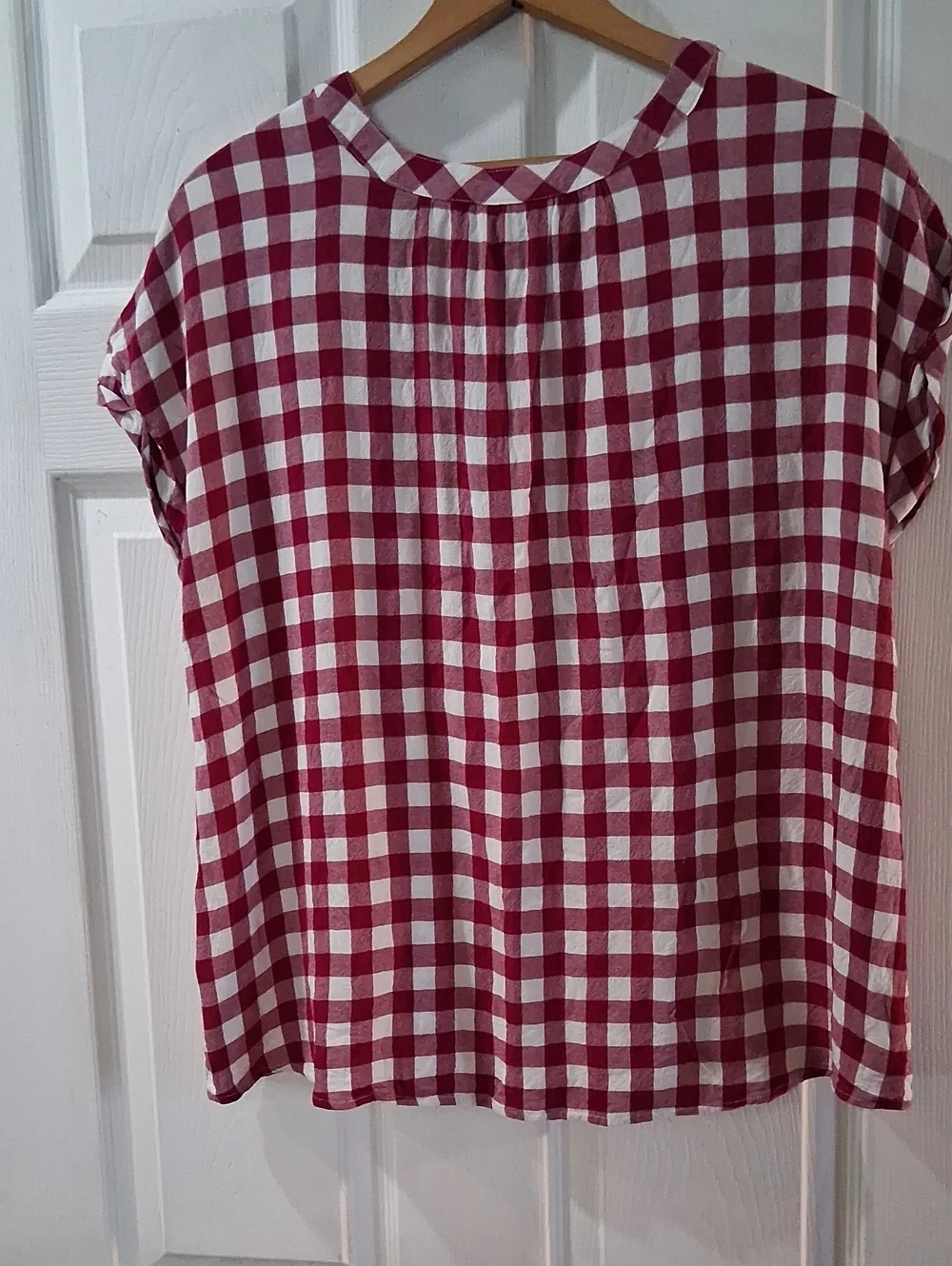 Liz Claiborne Raspberry and White Gingham V-Neck Blouse